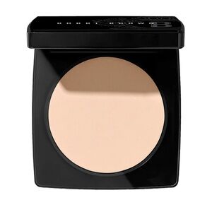 NWOT BOBBI BROWN Sheer Finish Pressed Powder Soft Porcelain .31 oz